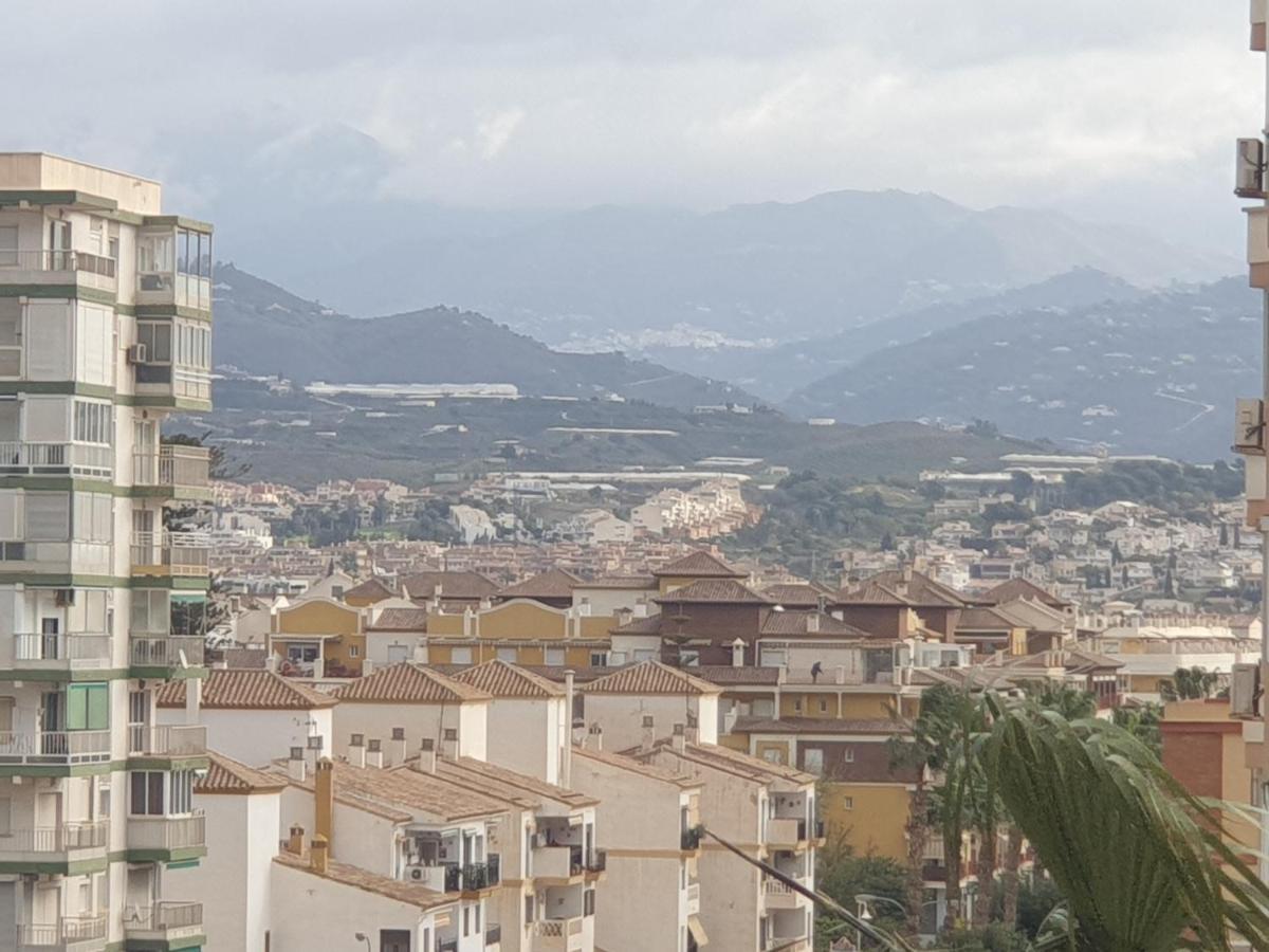 Estudio Amalfi Torre Del Mar Luaran gambar